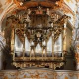 ... Papst-Benedikt-Orgel, gespielt vom ...