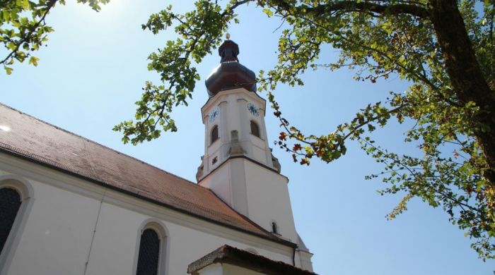 Die Filial- und Wallfahrtskirche Zum Heiligen Kreuz in Loh.