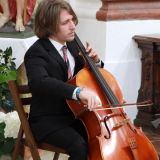 ... Philipp Lohmeier am Cello spielen ...