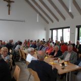 AnschlieÃŸend gibt es im Pfarrheim am Bogenberg einen vom Pfarrgemeinderat vorbereiteten Sektempfang mit kleinen KÃ¶stlichkeiten.