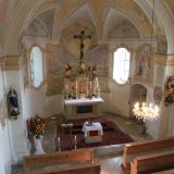 Auf der Orgelempore stehend, zeigt der Blick nach "unten" die wundervolle Ausgestaltung des Wallfahrtskirchleins.