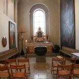 FÃ¼r die Taufe wurde die Seitenkapelle in der NiedermÃ¼nsterkirche vorbereitet.