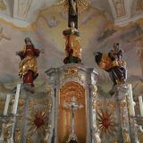 Detailansicht des Hochaltars in der Wallfahrtskirche Heilig Kreuz bei Windberg.