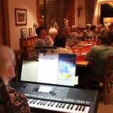 Der besinnliche Teil der Weihnachtsfeier wird von Judith Wagner am E-Piano erÃ¶ffnet. Sie begleitet die beiden SÃ¤ngerinnen Bettina Thurner und Susanne Keil und alle GÃ¤ste bei den GesangsstÃ¼cken.