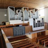 Blick nach "hinten" in Richtung Empore mit der imposanten Orgel.