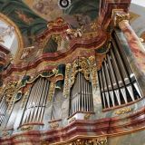 Das barocke Orgelprospekt von Johann Konrad Brandenstein von 1749 (Quelle: https://de.wikipedia.org/wiki/MariÃ¤_Himmelfahrt_(Deggendorf)). 