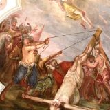 ... 3. über der Orgelempore die Kreuzigung des Hl. Petrus, gemalt von Valentin Reuschl (Quelle: https://de.wikipedia.org/wiki/St._Petrus_(W%C3%B6rth)).