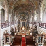... Richtung Hochaltar in der Pfarrkirche St. Peter und Paul in Oberalteich. Der barocke Hochaltar stammt aus dem Jahr 1693 (Quelle: https://de.wikipedia.org/wiki/Kloster_Oberalteich).