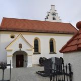 Ein letzter Blick zurück zur Filialkirche St. Nikolaus in Paitzkofen.