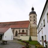 Die Wallfahrtskirche Mariä Himmelfahrt auf dem Bogenberg.