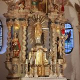... Hochaltares in der Pfarrkirche St. Laurentius in Haidlfing.