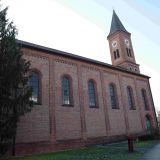 Die Pfarrkirche St. Johannes in Ittling mit ...