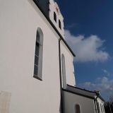 Die Pfarrkirche St. Nikolaus in Hunderdorf.