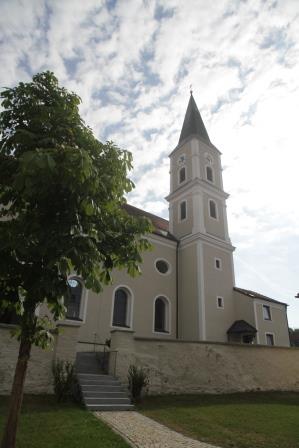 Pfarrkirche "St. Georg" in Winzer.